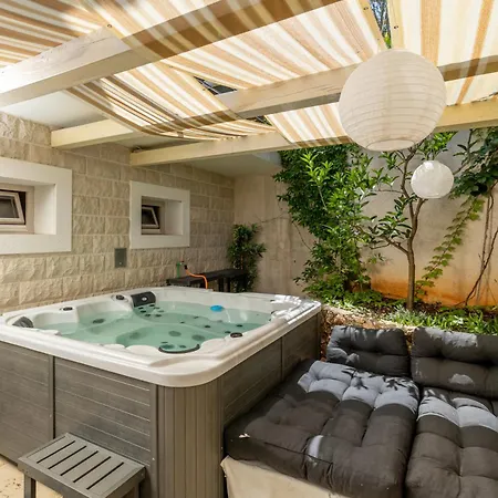 Villa Lesina By Hvar