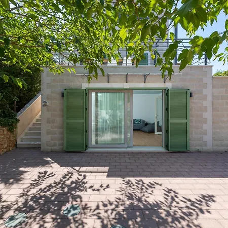 Villa Lesina By Hvar